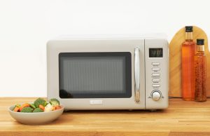 75030 Putty Microwave USA Lifestyle 3 The Haden Collection