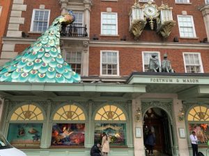 Fortnum and Mason 696x522 1 Retailers celebrate the King's coronation