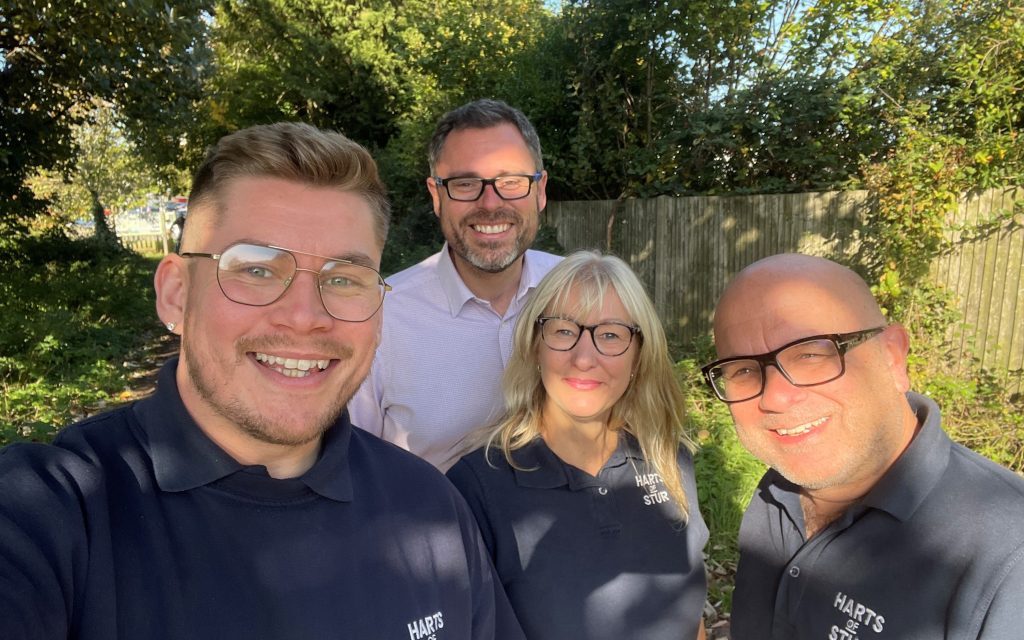 Harts Of Stur takes on 26-mile charity challenge for Ducks and Drakes and Pancreatic Cancer UK