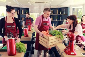 Hotpoint Food Truck Hotpoint and Jamie Oliver take cooking lessons on the road