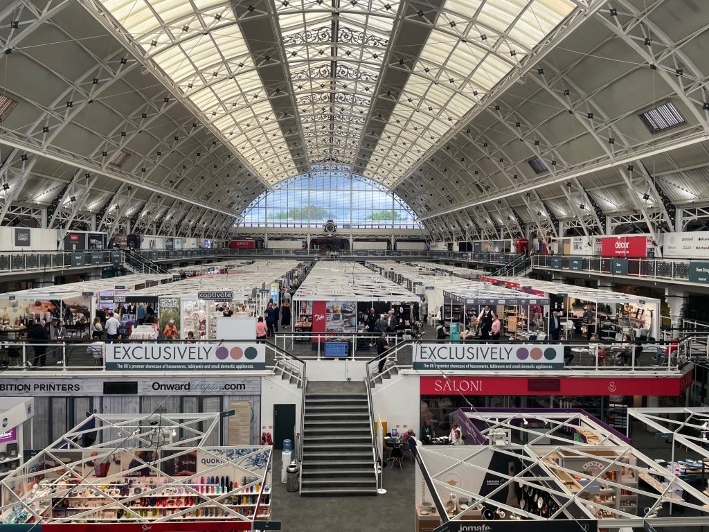 Exclusively Show raises £20,000 for The Rainy Day Trust