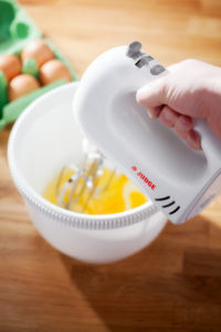 JEA80 Judge Electricals Stand Mixer 300W Lifestyle Hand Held Mixing New Judge Twin Blade Mixer with Stand