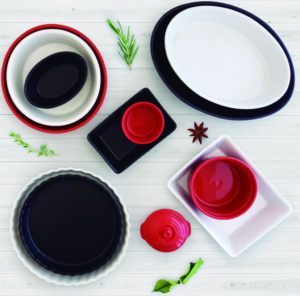 Jomafe Gourmet group shot 1 oven to tableware crop Jomafe Gourmet stoneware