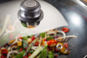 SEA37 Stellar Electricals Electric Wok Lid Detail 1 Stellar Electric Wok