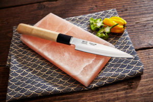 SS02 Stellar Samurai Yanagiba Knife 12cm 5inch Lifestyle 5 800x800 Talking Japanese - Samurai Knives from Stellar