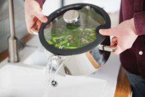 Stellar Stay Cool Draining Casserole 1600x1600 'Stay Cool': the new cookware range from Stellar