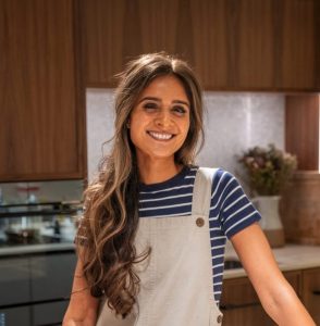 Tara Acton is an award winning vegan private chef and garlic lover Britain declared a ‘Nation of Garlic Lovers’