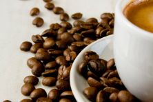 At-home coffee drinkers trade up