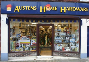Hampshire hardware group expands into Sussex