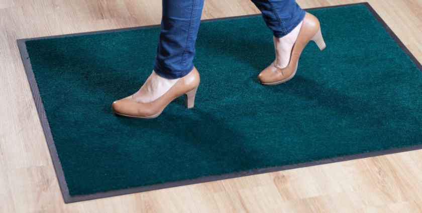 Made-to-measure door mats