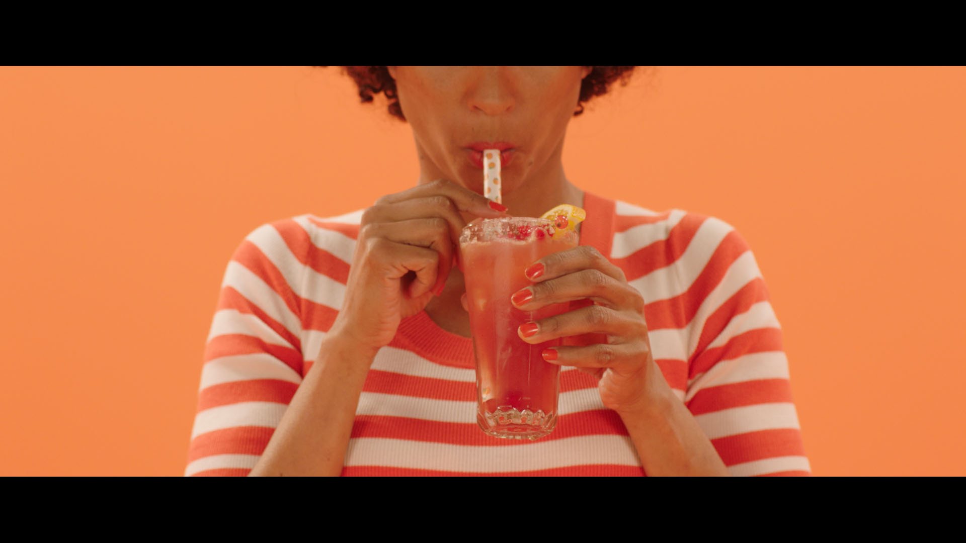 Gorenje washing machine features in Orangina videos